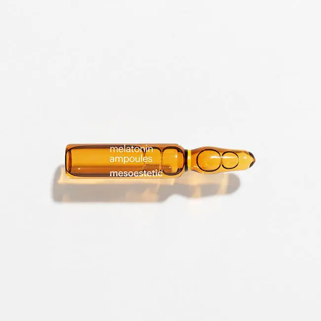 melatonin ampoules GLOBAL ANTIAGING SOLUTIONS Regenerierende Anti Aging Lösung, verstärkt die Reparaturmechanismen in der Nacht. Gibt der Haut Festigkeit, wirkt antioxidant und ist für alle Hauttypen geeignet. 10 x 2 ml