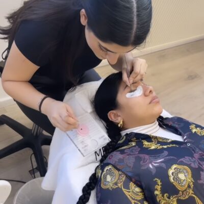 Einzelschulung für Wimpernlifting bei Mel’s Beauty & Academy in 5212 Hausen AG.