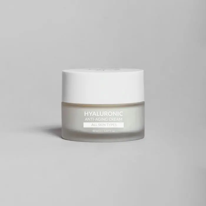 KONSENS Hyaluronic Anti-Aging Cream – Feuchtigkeitsspendende Creme mit Hyaluronsäure zur Faltenreduktion.