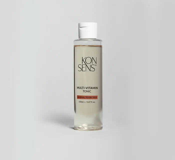 KONSENS Multi-Vitamin Tonic – Feuchtigkeitsspendendes Gesichtswasser für normale bis trockene Haut.