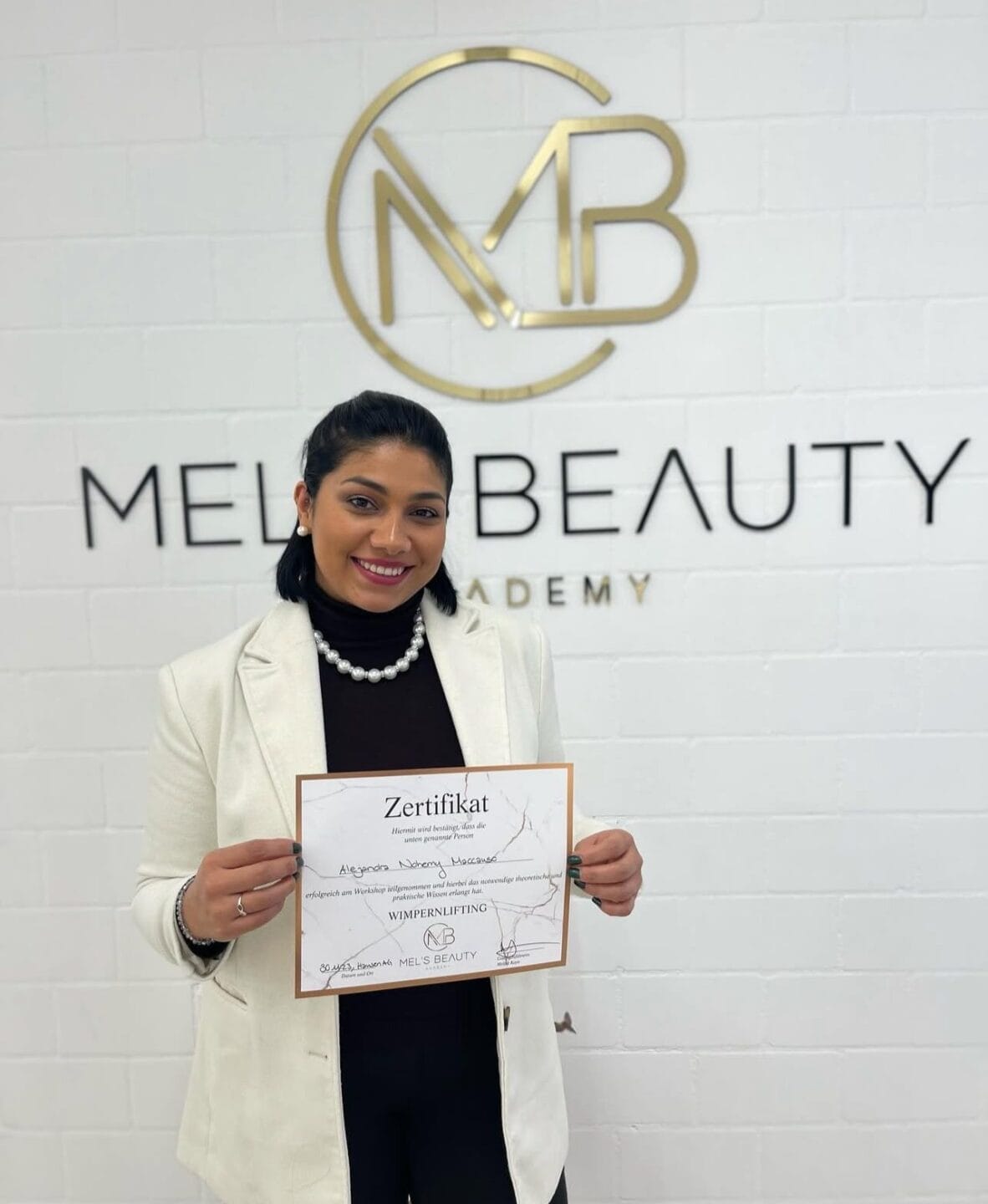 Wimpernlifting Zertifikat